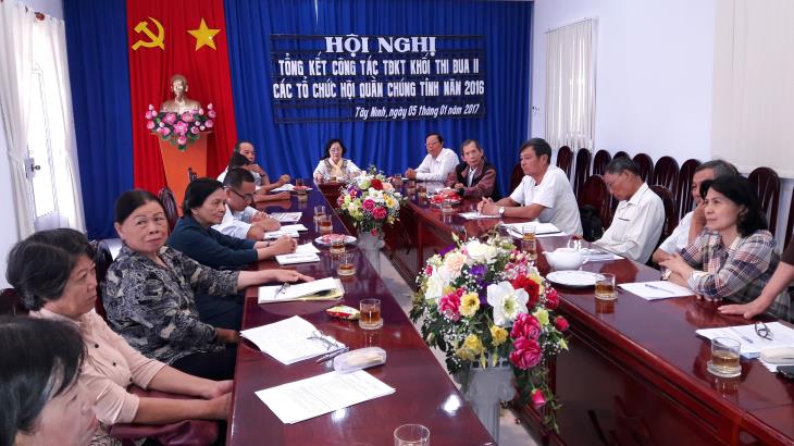 Khối Thi đua II các Hội quần chúng tỉnh Tây Ninh: Tổng kết phong trào thi đua năm 2016.
